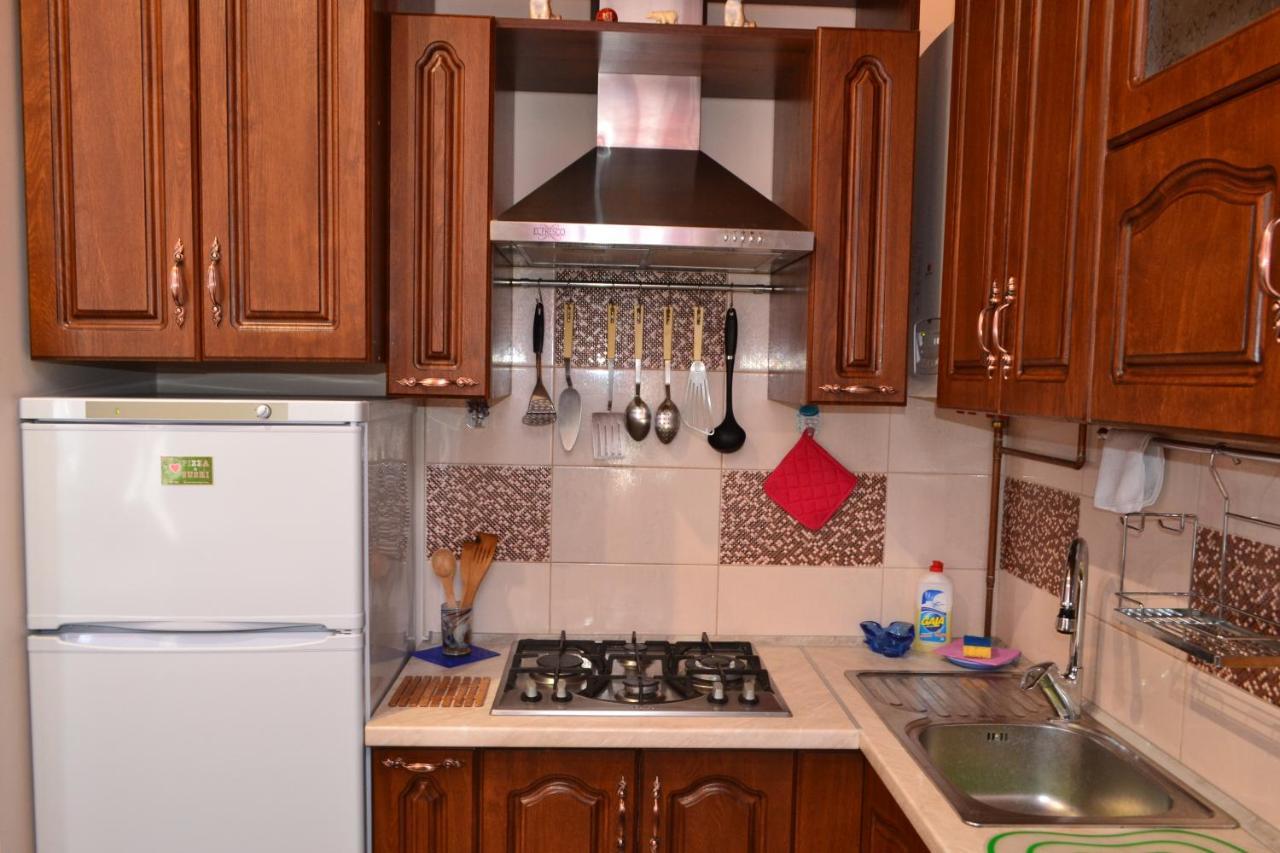 On Shevchenka Boulevard Apartment *