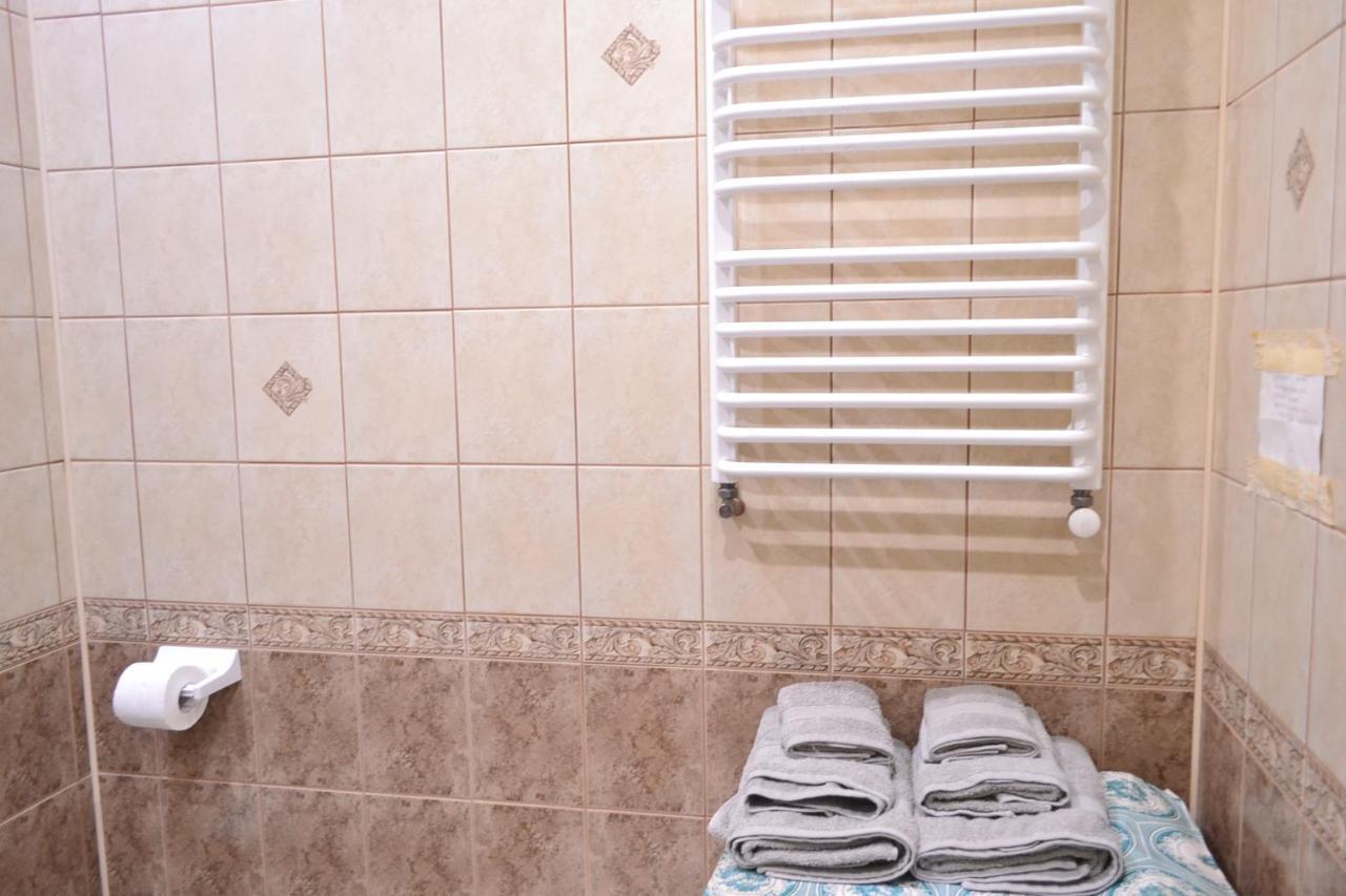 On Shevchenka Boulevard Apartment *