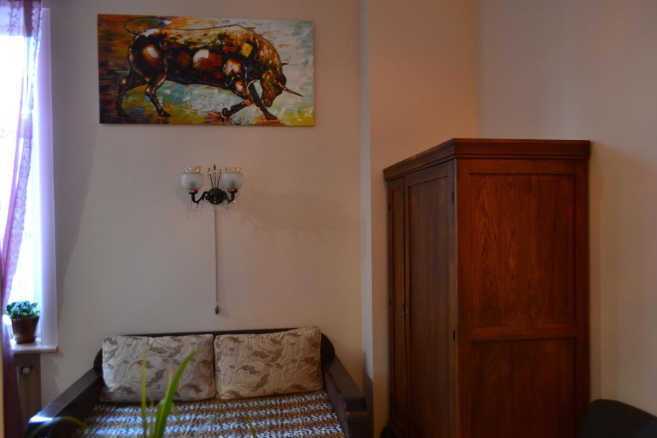 On Shevchenka Boulevard Apartment